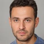 Stanislav Drako - webový vývojář, portrétová fotografie pořízená 19.03.2021. Zdroj: https://stanislav-drako.cz